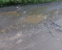 Эта дорога не ремонтируется наверно специально для того, чтобы скорая помощь приезжала в течении 1.5 - 2 часа и деревня белеутово и Домажино остается без внимания. Просьба обратить внимание на этот участок дороги.