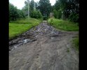По улице Некрасова дороги нет вообще. Проехать могут только трактора... По улице живут люди пожилые и с маленькими детьми, скорая не может проехать. Тротуарная тропинка проходит только по одной стороне дороги, жители, которые проживают на противоположной стороне, даже к дому пройти не могут.