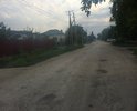 Участок дороги достаточно оживленный, покрытие "дороги" неудовлетворительное, весь отмеченный участок в ужасном состоянии!