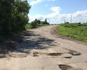 Дорога расположенная по адресу г.Вологда, ул. Осановский проезд, требует полного ремонта, в нарушение гостов, отсутствует освещение и пешеходные дорожки.