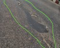 Дорожное полотно находится в ненормативном состоянии на участке Шоссе Энтузиастов по движению в сторону Москвы от перекрёстка с улицей Советская до перекрёстка с Объездным шоссе. 
Много ям, провалов, трещин. Присутствует колейность. 
В общем дорожное полотно не соответсвует ГОСТ Р 50597–93!
