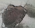 В 2016 г. устно обращались в отдел по работе с территориями в д.Черное, г.о. Балашиха. Ответ дорога на балансе не числится. Данная дорога входит в состав населенного пункта д.Черное, и согласно действующего законодательства, должна содержаться в надлежащем состоянии, согласно п. 5 ст. 14 ФЗ "Об общих принципах организации местного самоуправления в РФ" от 06.10.2003 N 131-ФЗ » к вопросам местного значения поселения относится дорожная деятельность в отношении автомобильных дорог местного значения в границах поселения. За что я тогда плачу налоги (земельный и имущественный)?. С начала мая этого года обращались в администрацию г.Балашиха, через сайт http://vmeste.mosreg.ru, (обращения №№ 1ЕГ-412331 от 10.05.2017, 1ЕГ-498865 от 26.05.2017, 1ЕГ-566029 от 09.06.2017, 1ЕГ-680509 от 06.07.2017, 1ЕГ-707795 от 16.07.2017, 1ЕГ-752728 от 28.07.2017) результат нулевой. Одни отписки, подписанные первыми заместителями главы администрации городского округа Балашиха Д.В. Козыревым, и Л.Н. Татевосяном. Прошу принять меры и обязать администрацию г.о. Балашиха отремонтировать данную дорогу.
