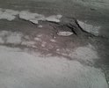 В 2016 г. устно обращались в отдел по работе с территориями в д.Черное, г.о. Балашиха. Ответ дорога на балансе не числится. Данная дорога входит в состав населенного пункта д.Черное, и согласно действующего законодательства, должна содержаться в надлежащем состоянии, согласно п. 5 ст. 14 ФЗ "Об общих принципах организации местного самоуправления в РФ" от 06.10.2003 N 131-ФЗ » к вопросам местного значения поселения относится дорожная деятельность в отношении автомобильных дорог местного значения в границах поселения. За что я тогда плачу налоги (земельный и имущественный)?. С начала мая этого года обращались в администрацию г.Балашиха, через сайт http://vmeste.mosreg.ru, (обращения №№ 1ЕГ-412331 от 10.05.2017, 1ЕГ-498865 от 26.05.2017, 1ЕГ-566029 от 09.06.2017, 1ЕГ-680509 от 06.07.2017, 1ЕГ-707795 от 16.07.2017, 1ЕГ-752728 от 28.07.2017) результат нулевой. Одни отписки, подписанные первыми заместителями главы администрации городского округа Балашиха Д.В. Козыревым, и Л.Н. Татевосяном. Прошу принять меры и обязать администрацию г.о. Балашиха отремонтировать данную дорогу.