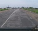После заплаточного ремонта мало что изменилось, ехать не комфортно трясет на каждой кочке, такой ремонт дороги не качественный и с первыми морозами к созданным дорожниками буграм добавятся ямы.