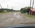 Дорога как после бомбежки, объезжая одну яму попадаешь в другую