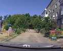 Дорога в ужасном состоянии, ни разу не ремонтировалась после постройки дома 2б!!!