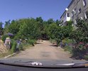 Дорога в ужасном состоянии, ни разу не ремонтировалась после постройки дома 2б!!!