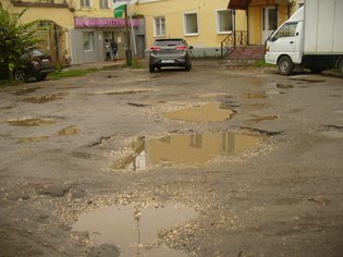 None, Октябрьская площадь