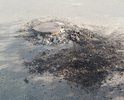 от времени просело дорожное полотно вокруг бетонной трубы ливневой канализации проходящей под дорогой на перекрестке ул. Попова и ул. Матросова, в результате чего образовалась неровность высотой 15-20 см, представляющая серьезную неудобность для движения автомобилей и пешеходов. так же на грани разрушения находится канализационный люк расположенный рядом.