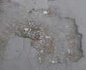 г.Королёв ул.Островского микрорайон Болшево. Участок дороги от нового ЖК "Театральный парк" до платформы Валентиновка. Люди ходят на работу и спотыкаются.Ремонта небыло с 80х годов.