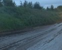Обращаемся к Вам за помощью, в связи с критической ситуацией на дороге между Северо-востоком Люберец и районом Москвы Некрасовка. 
Более 30 тысяч жителей ЖК Люберцы 2015-2016, ЖК Марусино-1,2,3,4,5, ЖК Малое Павлино, живя в 7 км от МКАД, не могут добраться до ближайшего метро в часы пик. В ЖК Люберцы открылась новая школа на 1100 мест, в детский сад ходят около 400 детей. Образовательные учреждения муниципальные, к нам возят детей из других концов Люберец. В октябре 2017г. начало заселения ЖК Люберцы 2017, начато строительство еще одного детского сада и еще одной школы. Поток машин блокирует въезд/выезд из ЖК, который уже сейчас занимает около 40 минут. 
Напряженная транспортная ситуация усугубляется тем, что для застройки новых жилых кварталов Москвы (квартал 14, квартал 16, квартал 19) перекрывают основные дороги, при этом никаких альтернатив не предлагается, только объезд по существующим, не менее нагруженным дорогам. 23.09. был закрыт сквозной проезд через ул. Кожуховская Горка, который являлся одним из двух вариантов выезда в цивилизацию. Сейчас у нас осталась единственная дорога-двухполосное Зенинское шоссе, на котором соединяются потоки машин с ул.Вертолетчиков и ул.Липчанского, и перестраиваются из пяти полос в одну. Движение на этой дороге почти всегда парализовано авариями и огромным потоком автомобилей. В случае ЧП, службы спасения к нам не доедут. Скорая Помощь уже отказывается к нам ехать. 
Проблема не решается, т.к. Москва и Московская область не могут найти общий язык. Чиновники разводят руками. Застройщик готов ускорить сроки строительства объездной дороги, но она тоже упирается в Москву. Мы в транспортной блокаде. Просим Вашей помощи и содействия в решении данной проблемы.
