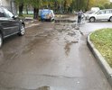 На данном участке очень глубокие ямы, большая проблема заехать во двор.