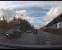 Участок дороги по ул. Кирова г. Воскресенска в ужасном состоянии. Ямы на всем протяжении отмеченного участка. Размеры ям таковы, что не все легковые машины смогут там вообще проехать. При этом это единственная дорога, по которой можно объехать два подряд стоящих железнодорожных переезда, разделяющих город на две части и с достаточно интенсивным использованием для проезда и стоянки поездов. Переезды часто бывают закрыты по несколько часов. Даже ямочный ремонт дороги производился более трех лет назад.