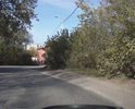 Множественные глубокие ямы, особенно на повороте около пенсионного фонда, если ехать к ул Калинина.