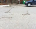 Много дефектов дорожного полотна, грязи и отсутствуют ливневки
