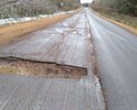 Так в Бежецком районе ремонтируют дорогу старый асфальт сняли, а положить новый забыли.