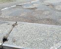Состояние дорожного покрытия на нерегулируемом переезде, в районе Красного холма.