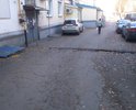 Дорога во дворе дома 1 по пр. Ленина давно не видела ремонтников дорожных служб