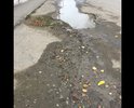 Разбитый участок дороги, ямы, глыбы