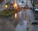 Дорога находится в неудовлетворительном состоянии, разбита, ямы, колеи, выбоины, в дождливую погоду образуются промоины, лужи, затруднено движение пешеходов и автотранспорта (в том числе транспорта специального назначения, скорая, аварийные службы)