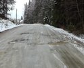 Участок дороги общего пользования через п. Лоймола находится в ужасном состоянии. Ремонтом и текущим содержанием участка на протяжении последних 2-х лет ни кто не занимается. Подобная проблема касается всей дороги Суоярви- Коринноя с разницей лишь, что крайне редко между поселками проходит грейдер, который за прошедшее лето и осень 2017, не производил там ни какой работы.