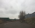 По улице «Институтский проезд» дорожное полотно резко заканчивается и переходит в гравийку, которую в лучшем случае, как можно заметить на прилагаемых фотографиях, засыпают щебнем или битым кирпичом. Несмотря на отсутствие дороги, этот маршрут довольно популярен среди жителей микрорайона Ольгино. Он позволяет объехать перманентную пробку по Носовихинскому шоссе.
