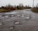 Ямы глубокие, объехать невозможно, хуже дороги я не встречал