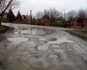 Ямы глубокие, объехать невозможно, хуже дороги я не встречал
