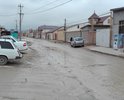 Прошу Вас обратить внимание на данный участок дороги, который является основным соединяющим маршрутом дачные садовые товарищества "Весна" и "Авангард" с городом Каспийск, из за отсутствия нормального слива для дождевой воды и в следствии чего разрушения асфальтированного дорожного покрытия с образовавшимися там ямами пройти пешком данный участок дороги в непогоду становится просто не возможно, ежедневно по ней ходят дети и их родители проживающие в этих дачных сообществах в близлежащую Школу №3 и Детский сад №26 кроме того что путь до них и так не малый им ещё выпадает испытание пройти этот участок дороги не вымазавшись в грязи. Вроде мы живем в черте города но как показывает сложившиеся ситуация которой не первый год городской администрации до людей проживающих по волею судьбы на постоянной основе в этих дачных обществах нет дела. Пожалуйста не оставляйте данное обращение без ответа на Вас вся надежда!!!