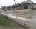 Дорога находится в ужасном состоянии, асфальт практически отсутствует и, даже гравийного покрытия нет, не производится ямочный ремонт.