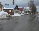 В прошлом году по вене сделали ямочный ремонт. Зима прошла, а ямы опять появились.