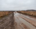 Мы, жители деревни Колодное, устали ездить по бездорожью. Дорога в таком состоянии, что в распутицу застревают даже грузовики. Сложно проехать автомобилям скорой помощи, пожарным.