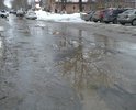 Половину дороги сделали, а до рынка так и нет.