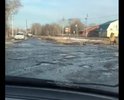 По всей улице большие ямы, капитального ремонта не было очень давно, подлатывают лепехами