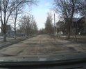 Огромное количество мелких ям, пока что заваленных щебенкой, ехать быстрее 10 км/ч проблематично