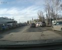Дорога около ТРЦ Ковров-молл, множество мелких ям и неровностей