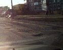 Множество ям и щебенки на всем протяжении участка