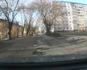 Ямы на протяжении всей дороги, некоторые заделаны щебнем