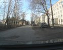 Ямы на протяжении всей дороги, некоторые заделаны щебнем