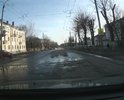 Множество мелких ям на всем протяжении участка