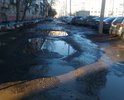Долгое время  ЖКХ  не обращают внимание на эту дорогу. Усугубила ситуацию работы БашРТС в зимнее время.