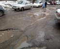 Дорога вдоль домов №№ 121, 123, 125 по улице Ташкентской во дворе не ремонтировалась ни разу за 21 год, как минимум, который мы там живём!