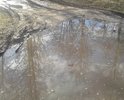 К дому #4 по улице Зеркальная подъехать невозможно, подойти тоже.