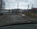 Огромная Лужа стоит всесезоно. Вода стекает с улицы Садовая. Третий год минимум. Даже летом не успевает пересыхать, когда идут дожди. Отвода воды нет: ни естественного, ни искуственного! Организация (слева - "Водоканал") и местные жители выстраивают только борта повыше, чтобы не заходила вода на их территорию. Пешеходу без сапог не пройти, машина пачкается. Позор!
Сергей
28.04.2018