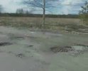 Участок дороги пересечение д.Цикуль- пос.Красный Октябрь не соответствует технической категории дорог (4) по перечню автомобильных дорог  общего пользования ( Постановление Губернатора ВО от 04.04.2012г. № 315). После подачи искового заявления Гусь-Хрустальной межрайпрокуратуры  в суд ( по обращению жителей пос.Красный Октябрь), чиновники Владимирской администрации быстренько перевели ее в 5 категорию дорог. Из-за этого- проблема разъехаться с встречным транспортом, особенно в зимнее время и с учетом МНОГОЧИСЛЕННЫХ выбоин и ям.