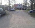 Дорога на набережную Городского водохранилища. Асфальта нет.
