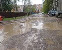 Тут нечего комментировать, улица есть только на карте.