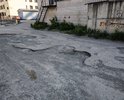 Небольшой участок дороги прям возле Центрального районного суда Барнаула. Сильно убитый асфальт не ремонтируется несколько лет. Глубокие ямы, после дождя все в воде, зимой - колдобины, и уже видна арматура от плит.