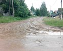 Многочисленные устные и письменные просьбы в разные года не приносили никакого результата по улучшению данного участка дороги. В настоящее время есть предписание прокуратуры г. Гусь-Хрустальный и есть решение суда обязывающее администрацию привести данный участок дороги к состоянию соответствующему ГОСТу, но вместо нормального ремонта, которого не было как минимум 50 лет на данном участке, ответственные лица привозят туда грязь с соседней улицы чтобы подсыпать ямки. Надеюсь ОНФ посодействует скорейшему решению нашей проблемы, исполнению решения суда и законов РФ.