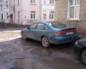 Несколько лет подряд мы обращаемся в администрацию г. Королев с просьбой привести в надлежащее состояние дорожное покрытие, которое в настоящее время опасно для жизни и здоровья граждан. В ответ получаем несколько отписок в год и увеличивающиеся ямы. Если необходимо будет предоставить письменные ответы администрации - они в наличии за несколько лет. Последнее обращение было на личном приеме у Копцика Ю.А. 7 мая 2018 года, мы просили его если нет возможности восстановить асфальтовое покрытие, хотя бы засыпать ямы щебнем. Он лично обещал, что проблему устранят в ближайшие дни.
Как вы понимаете, традиционно, никто ничего не сделал. Помогите решить проблему, пожалуйста.